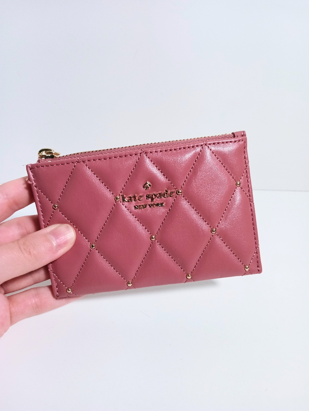 KATE SPADE Carey Quilted Studded Small Card Holder Pomegranate KL819 - Picture 3 of 6